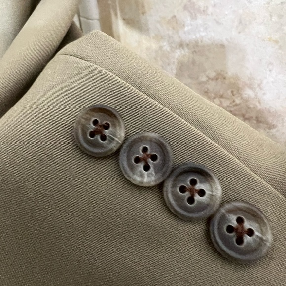 HART SCHAFFNER & MARX MENS 100% WOOL DRESS SUIT. MADE FOR FOLEYS CLOTHIN… - Picture 6 of 11